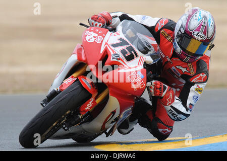 15. Mai 2010 - Sonoma, Kalifornien, USA - 15. Mai 2010: Huntley Nash auf der Huntley Nash Yamaha YZF-R6 (75) Fahrten im Zeittraining SuperSport in der auf der AMA West Coast Moto Jam statt, auf dem Infineon Raceway in Sonoma, CA. (Credit-Bild: © Matt Cohen/Southcreek Global/ZUMApress.com) Stockfoto