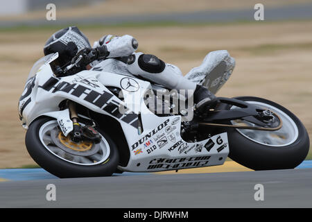 15. Mai 2010 - Sonoma, Kalifornien, USA - 15. Mai 2010: Brett McCormick auf den Jordan Suzuki GSX-R1000 (23) Fahrten im amerikanischen SuperBike qualifying in der auf der AMA West Coast Moto Jam statt, auf dem Infineon Raceway in Sonoma, CA. (Credit-Bild: © Matt Cohen/Southcreek Global/ZUMApress.com) Stockfoto