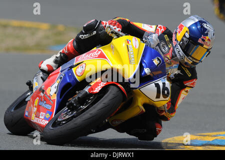 16. Mai 2010 - Sonoma, Kalifornien, USA - 16. Mai 2010: Cameron Beaubier auf die. Rockwall Performance Yamaha YZF-R6 (16) Fahrten während SuperSport Rennen Aktion auf der AMA West Coast Moto Jam statt auf dem Infineon Raceway in Sonoma, CA. (Credit-Bild: © Matt Cohen/Southcreek Global/ZUMApress.com) Stockfoto