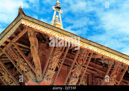 Skulptur, Dach-Federbein, Changu Narayan-Tempel, ältesten Hindu-Tempel in Nepal, in der Nähe von Bhaktapur, Nepal Stockfoto