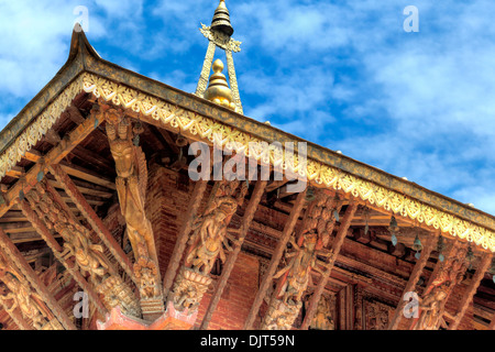 Skulptur, Dach-Federbein, Changu Narayan-Tempel, ältesten Hindu-Tempel in Nepal, in der Nähe von Bhaktapur, Nepal Stockfoto