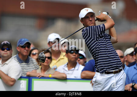 Jordan Spieth Abschläge aus am 18. Loch während der HP Byron Nelson Championship bei TPC vier Jahreszeiten Resort Las Colinas in Irving, Texas (Credit-Bild: © Patrick Grün/Southcreek Global/ZUMApress.com) Stockfoto