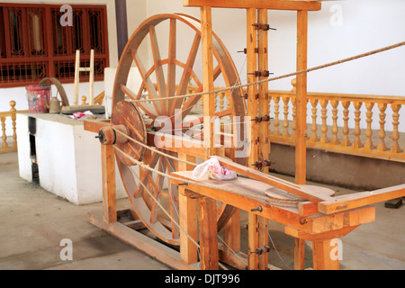 Seidenproduktion Fabrik, Hotan, Hotan Präfektur, Uigurischen Autonomen Gebiet Xinjiang, China Stockfoto