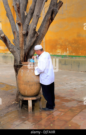 Menschen in Xinjiang Uyghur autonome Region, China, Kashgar Präfektur, Kashgar (Kashi), ID-Kah Moschee Stockfoto