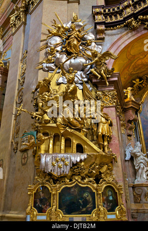 Innenraum der St.-Petri Kirche, Wien, Österreich, Mitteleuropa Stockfoto