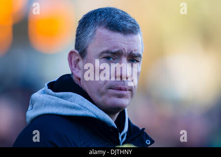 Gloucester, Großbritannien. 30. November 2013. Worcester WARRIORS Trainer Dean RYAN vor der Aviva Premiership Rugby Union Befestigung zwischen Worcester Warriors und Northampton Saints aus Sixways Stadium, Worcester abgebildet. Bildnachweis: Aktion Plus Sport/Alamy Live-Nachrichten Stockfoto