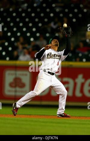 Houston Astros Infielder Kazuo Matsui (3) Felder dieses Pop-im 7. Inning. Die Florida Marlins schlagen die Houston Astros 5 - 1, den Schwung im Minute Maid Park in Houston Texas zu vermeiden. (Kredit-Bild: © Luis Leyva/Southcreek Global/ZUMApress.com) Stockfoto