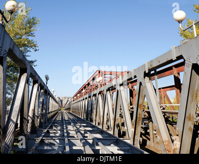 Alte Brücke in Bratislava, Slowakei Stockfoto