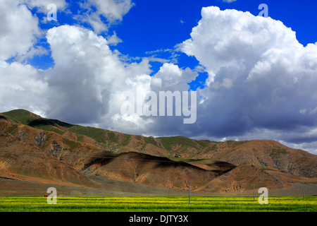 Landschaft bei Gyengong Lhakhang Tempel, Shigatse County, Tibet, China Stockfoto