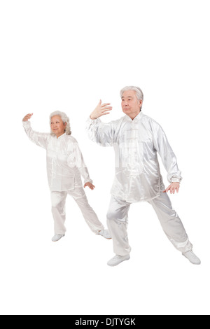 Zwei ältere Leute, Tai Chi Stockfoto