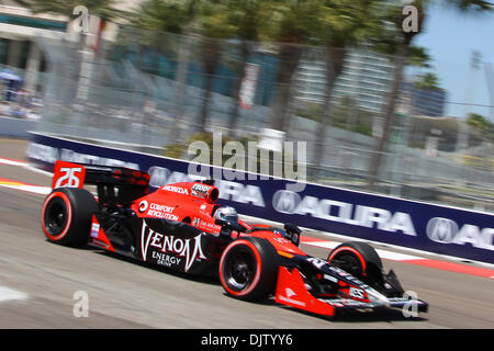 Marco Andretti Rennen durch eine Wendung in der Qualifikation für die Honda Grand Prix von St. Petersburg in den Straßen von St. Petersburg, FL. (Credit-Bild: © David Roseblum/Southcreek Global/ZUMApress.com) Stockfoto