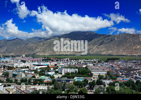 Blick auf Stadt Lhasa Potala Palast, Lhasa, Tibet, China Stockfoto