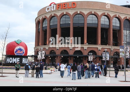 9. April 2010 - Flushing, New York, USA - 9. April 2010: Citi Field in Flushing, New York. . Obligatorische Credit: Alan Maglaque / Southcreek Global (Kredit-Bild: © Southcreek Global/ZUMApress.com) Stockfoto