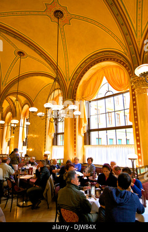 Cafe Central, Restaurant und Coffee-Shop, Wien, Österreich, Mitteleuropa Stockfoto