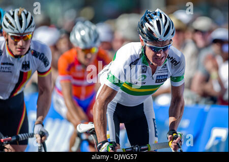 3. Oktober 2010 - Geelong, Victoria, Australien - Stuart O'Grady (AUS) im Wettbewerb 2010 UCI Road World Championships Elite Männer Straßenrennen in Geelong, Victoria, Australien. (Kredit-Bild: © Sydney Low/Southcreek Global/ZUMApress.com) Stockfoto