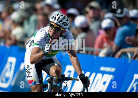 3. Oktober 2010 - Geelong, dank Victoria, Australien - Simon Gerrans (AUS) die Masse bei der 2010 UCI Road World Championships Elite Männer Straßenrennen in Geelong, Victoria, Australien. (Kredit-Bild: © Sydney Low/Southcreek Global/ZUMApress.com) Stockfoto