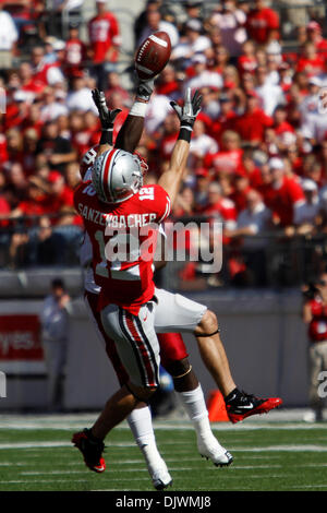 9. Oktober 2010 - Columbus, Ohio, Vereinigte Staaten von Amerika - das Spiel zwischen Indiana und Ohio State University in Ohio Stadium, Columbus, Ohio. (Kredit-Bild: © Scott Stuart/Southcreek Global/ZUMApress.com) Stockfoto