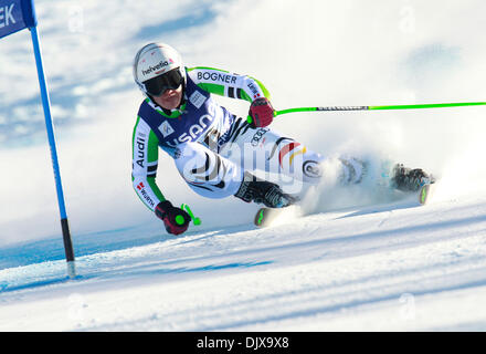 Beaver Creek, Colo, USA. 30. November 2013. 30.11.2013 Beaver Creek, Colorado USA. Victoria Rebensburg Deutschlands während des Damen-FIS Ski World Cup SuperG-Rennens auf dem neuen Raptor-Kurs in Beaver Creek, Colorado. Bildnachweis: Ralph Lauer/ZUMAPRESS.com/Alamy Live-Nachrichten Stockfoto