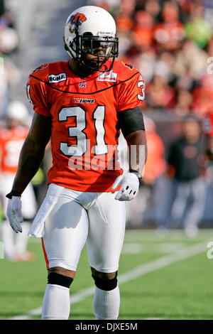 31. Oktober 2010 - Vancouver, British Columbia, Kanada - Löwen #31 CB Dante Marsh während das Spiel am Sonntag bei reiches Feld BC Löwen gewann das Spiel mit einer Punktzahl von 23 bis 17 gegen die Saskatchewan ehemaliger für ihrem letzten Heimspiel der Saison (Credit-Bild: © James Healey/Southcreek Global/ZUMApress.com) Stockfoto