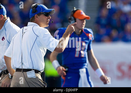 6. November 2010 besiegte - Boise, Idaho, Vereinigte Staaten von Amerika - Boise State während der zweiten Hälfte Aktion als #2 Boise State Hawaii 42-7 im Bronco-Stadion. (Kredit-Bild: © Stanley Brewster/Southcreek Global/ZUMApress.com) Stockfoto