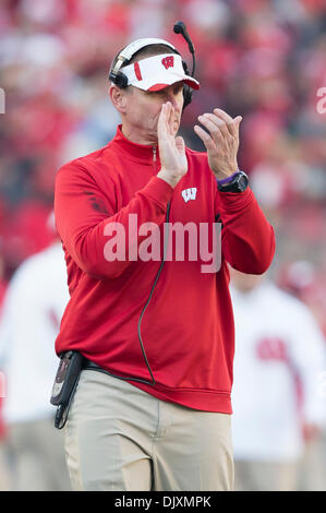 Madison, Wisconsin, USA. 30. November 2013. 30. November 2013: Wisconsin Head Coach Gary Andersen während der NCAA Football-Spiel zwischen der Penn State Nittany Lions und die Wisconsin Badgers im Camp Randall Stadium in Madison, Wisconsin. Penn State besiegt Wisconsin 31-24. John Fisher/CSM/Alamy Live-Nachrichten Stockfoto