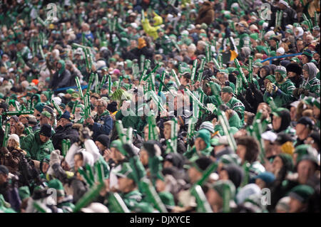 14. November 2010 - Regina, Saskatchewan, Canada - Saskatchewan ehemaliger fans während der Saskatchewan ehemaliger Vs b.c. Lions CFL Semi Finale der Western Spiel im Mosaik-Stadion in Regina. Saskatchewan ehemaliger besiegte die b.c. Lions 41-38 in der Overtime. (Kredit-Bild: © Derek Mortensen/Southcreek Global/ZUMApress.com) Stockfoto