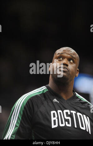 22. November 2010 - Atlanta, Georgia, USA - Boston Celtics Center SHAQUILLE O'NEAL (#36) wärmt vor dem Spiel die Atlanta Hawks in der ersten Hälfte in der Philips Arena. Die Celtics besiegte die Falken 99-76. (Kredit-Bild: © Erik Lesser/ZUMAPRESS.com) Stockfoto