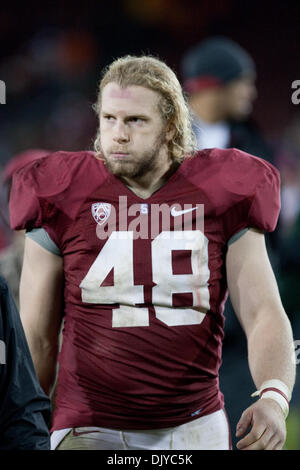 27. November 2010 - Stanford, Kalifornien, Vereinigte Staaten von Amerika - Stanford Verteidiger/Linebacker Owen Marecic (#48) nach dem Spiel. Stanford besiegte Oregon State 38-0 im Stanford Stadium. (Kredit-Bild: © Kelly Cox/Southcreek Global/ZUMAPRESS.com) Stockfoto