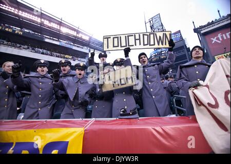 11. Dezember 2010 - Philadelphia, Pennsylvania, Vereinigte Staaten von Amerika - Armee Fans spät im 2. Quartal bei Lincoln Financial Field in Philadelphia Pennsylvania. (Kredit-Bild: © Saquan Stimpson/Southcreek Global/ZUMAPRESS.com) Stockfoto