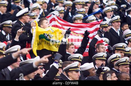 11. Dezember 2010 feiern am Lincoln Financial Field in Philadelphia Pennsylvania - Philadelphia, Pennsylvania, Vereinigte Staaten von Amerika - Navy Midshipmen spät im 2. Quartal. (Kredit-Bild: © Saquan Stimpson/Southcreek Global/ZUMAPRESS.com) Stockfoto