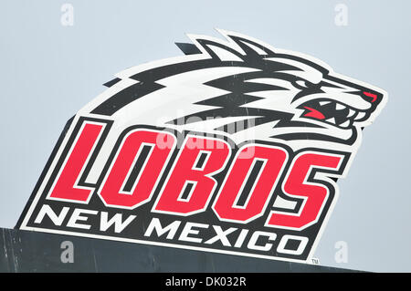 18. Dezember 2010 - Albuquerque, New Mexico, Vereinigte Staaten von Amerika - A University of New Mexico anmelden Universitätsstadion. (Kredit-Bild: © Michael Furman/Southcreek Global/ZUMAPRESS.com) Stockfoto