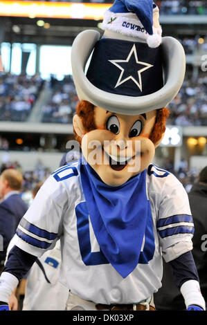 19. Dezember 2010 - Arlington, Texas, Vereinigte Staaten von Amerika - Dallas Cowboys Maskottchen Rowdy vor dem kick-off als die Dallas Cowboys besiegen die Washington Redskins 33-30 im Cowboys Stadium in Arlington, Texas. (Kredit-Bild: © Steven Leija/Southcreek Global/ZUMAPRESS.com) Stockfoto