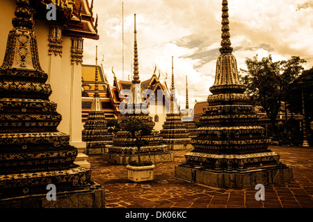 Auf dem Gelände der Tempel des Liegenden Buddha (Wat Pho) in Bangkok, Thailand. Stockfoto