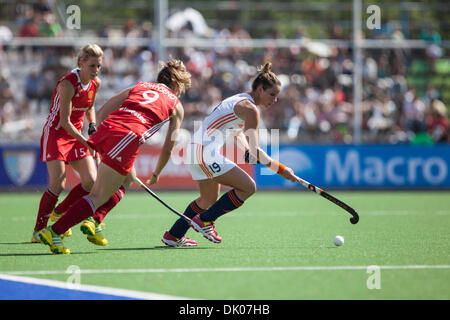 Tucuman, Argentinien. 30. November 2013. England gegen Niederlande, Ellen Hoog, Womens Hockey League Weltfinale, Credit: Action Plus Sport/Alamy Live News Stockfoto