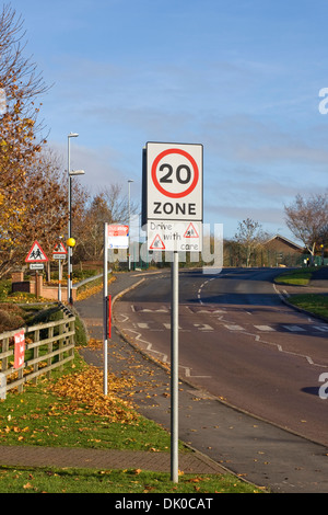 Straße Signage an der Seite einer Straße der Stadt. Stockfoto