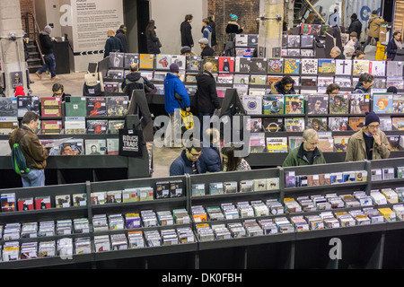 Die neu eröffnete Rough Trade NYC Plattenladen im Stadtteil Williamsburg in Brooklyn in New York Stockfoto