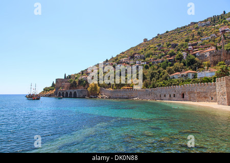 Turkei. Ruinen der osmanischen Festung in Alanya Stockfoto