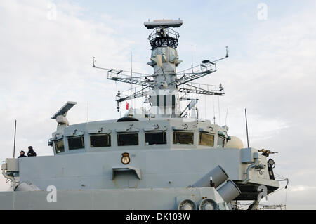 Belfast, Nordirland. 30. November 2013 - Typ Brücke von HMS Monmouth, Royal Navy 23 Fregatte. Bildnachweis: Stephen Barnes/Alamy Live-Nachrichten Stockfoto