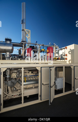 Ein Container Kraftwerk ermöglicht das Biogas durch Vergärung von Müllkippe erholt. Bio-Gas-Motor und KWK. Stockfoto