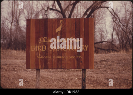 ZEICHEN VERKÜNDET DAS LILLIAN ANNETTE ROWE VOGELSCHUTZGEBIET DER NATIONAL AUDUBON SOCIETY IN GRAND ISLAND, NEBRASKA. ES... 557205 Stockfoto