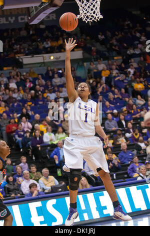 23. Januar 2011 macht - Baton Rouge, Louisiana, Vereinigte Staaten von Amerika - LSU Lady Tiger Wächter Katherine Graham (1) einer Lay up Schuss während der ersten Hälfte. LSU besiegte Florida 72-58. (Kredit-Bild: © Joseph Bellamy/Southcreek Global/ZUMAPRESS.com) Stockfoto