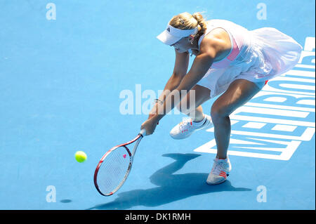 27. Januar 2011 - Spieltag Melbourne, Victoria, Australien - Caroline Wozniacki (DEN) in Aktion während ihr Halbfinale gegen Na Li (CHN) auf elf der 2011 Australian Open in Melbourne Park, Australien. (Kredit-Bild: © Sydney Low/Southcreek Global/ZUMAPRESS.com) Stockfoto