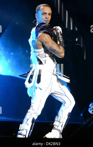 Aston Merrygold von JLS erklingt in The O2 Dublin, Irland - 09.04.12. Stockfoto