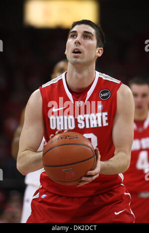 12. Februar 2011 - Madison, Wisconsin, USA - Ohio State Guard Jon Diebler (33). Wisconsin Badgers verärgert die Ohio State Buckeyes 71-67 im Kohl Center in Madison, Wisconsin. (Kredit-Bild: © John Fisher/Southcreek Global/ZUMAPRESS.com) Stockfoto