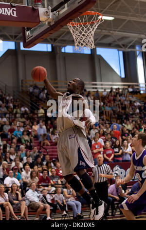 12. Februar 2011 - Los Angeles, Kalifornien, USA - 12. Februar 2011: Ashley Hamilton (5) der LMU bekommt einen Rebound.  Portland besiegte Loyola Marymount 71-48. (Kredit-Bild: © Josh Kapelle/Southcreek Global/ZUMAPRESS.com) Stockfoto