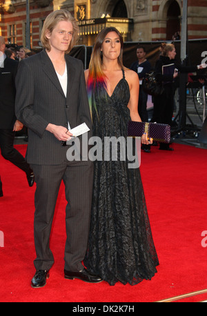 Richard Dinan und Gabriella Ellis Titanic 3D World Premiere statt, an der Royal Albert Hall - Ankünfte London England - 27.03.12 Stockfoto