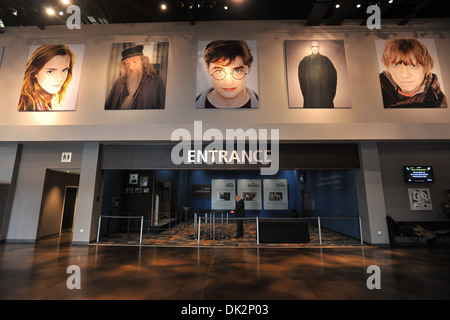 Atmosphäre-Foto-Shooting bei weltweit Grand Opening Cast und Crew Festmahl für die Eröffnung des Warner Bros Studio Tour London - Making of Stockfoto