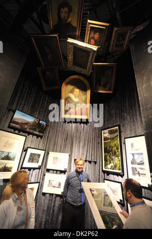 Atmosphäre-Foto-Shooting bei weltweit Grand Opening Cast und Crew Festmahl für die Eröffnung des Warner Bros Studio Tour London - Making of Stockfoto