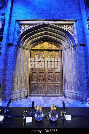 Atmosphäre-Foto-Shooting bei weltweit Grand Opening Cast und Crew Festmahl für die Eröffnung des Warner Bros Studio Tour London - Making of Stockfoto