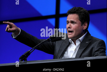 Donny Osmond Milwaukee Brewers Live Kommentar Stimme Bob Uecker Fame in NAB Broadcasting Hall Of auf NAB in Las Vegas Stockfoto